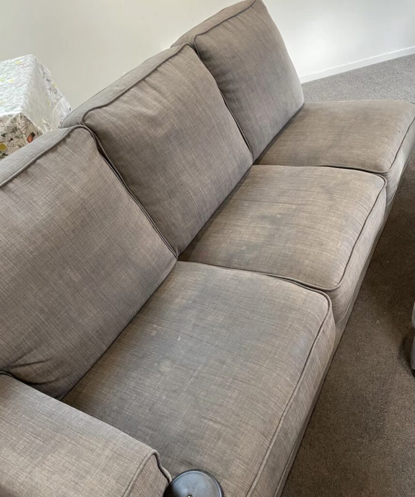 沙發深層清潔，為您的舒適角落注入新生命