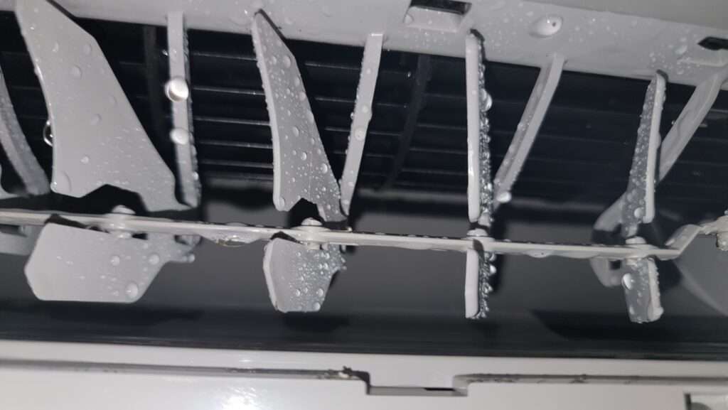 冬山冷氣 清洗 冬山 冷氣 清潔 洗冷氣其實不用花大錢！冷氣師傅教簡單4步驟DIY清潔方法，不再飄出臭酸霉味