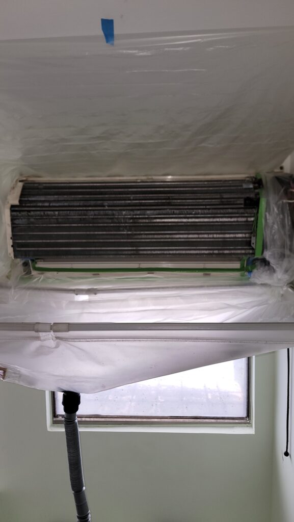 礁溪專業清洗冷氣  礁溪冷氣清潔1次  冷氣裡的秘密太可怕，打開嚇一跳！