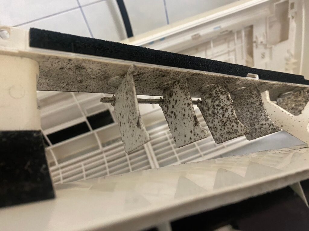 頭城冷氣深層清洗專家  頭城冷氣保養首選  清洗一次直接驚呼