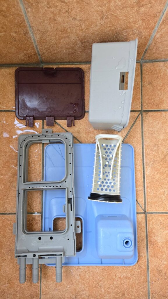 羅東滾筒 式 洗衣機 清洗   羅東滾筒 專業 清洗  高品質清洗服務，堅持不參與低價競爭!   