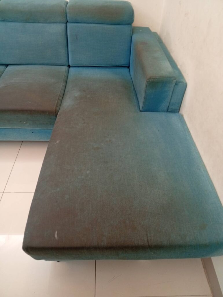 淡水沙發清潔服務 八里布沙發除螨清洗 看不見的髒污1次帶走,不破壞材質