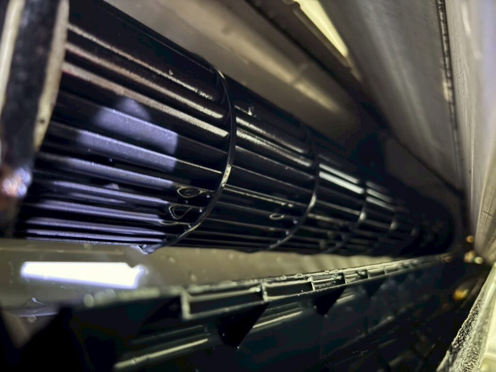 頭城冷氣日常 DIY 清潔指南   礁溪分離式冷氣機清洗保養  90%的人不知道，冷氣裡比想像中還髒！